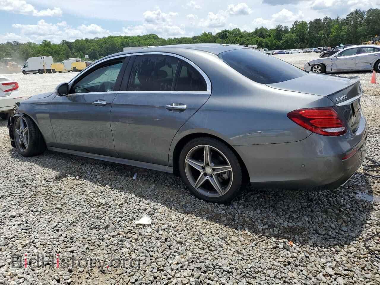 2017 MERCEDES-BENZ E-CLASS - VIN: WDDZF4KB5HA063702 - Фото 2