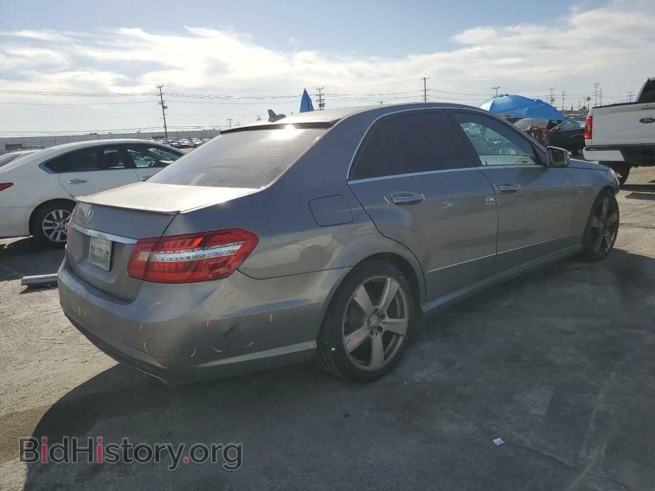 2011 MERCEDES-BENZ E-CLASS - VIN: WDDHF5GB6BA331173 - Фото 3