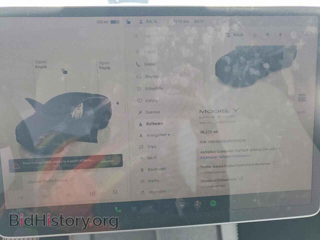 2024 TESLA MODEL Y - VIN: 7SAYGAEEXRF024039 - Photo 9