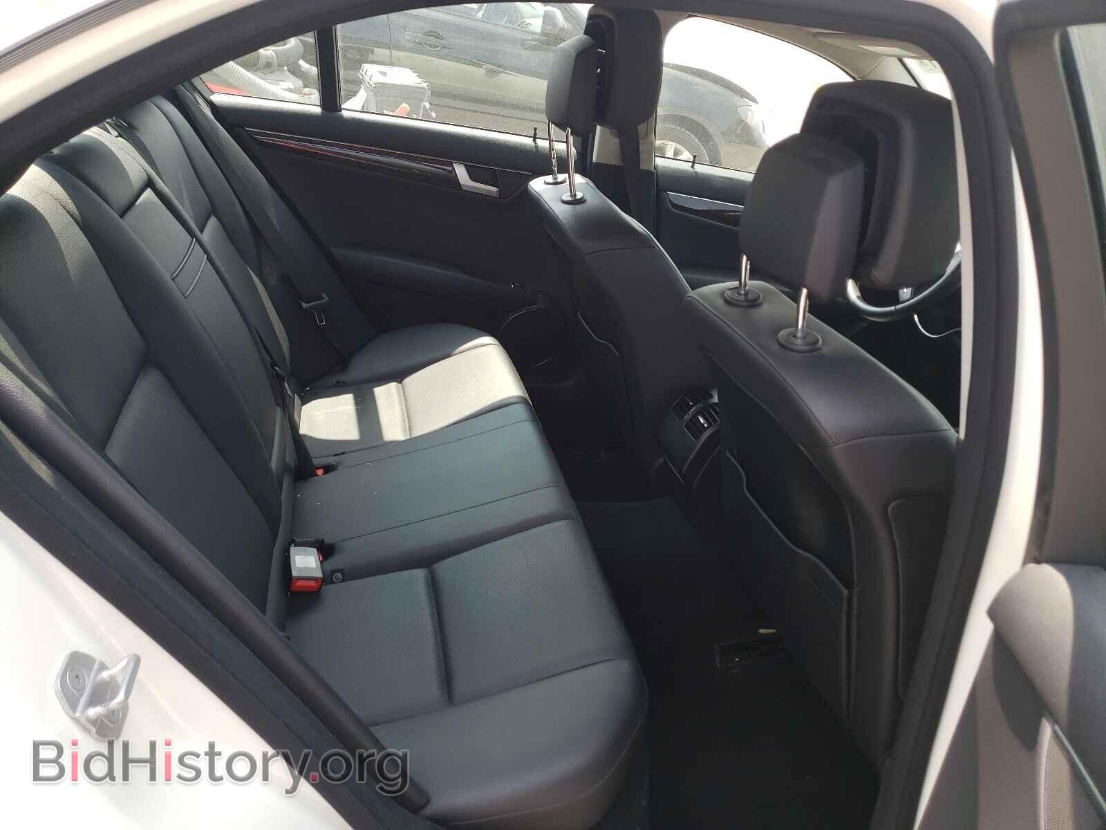 2012 MERCEDES-BENZ C-CLASS - VIN: WDDGF8BB4CR236151 - Фото 6
