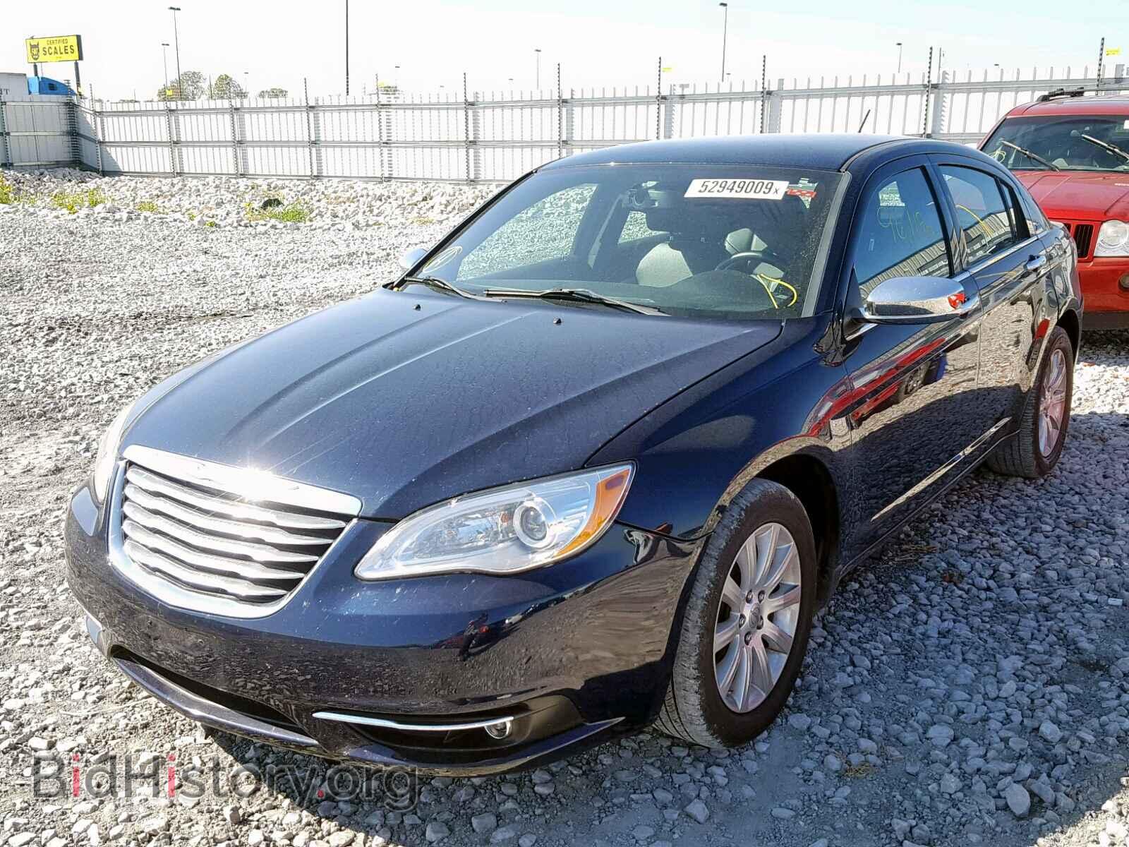 2013 CHRYSLER 200 - VIN: 1C3CCBCG5DN744537 - Photo 2
