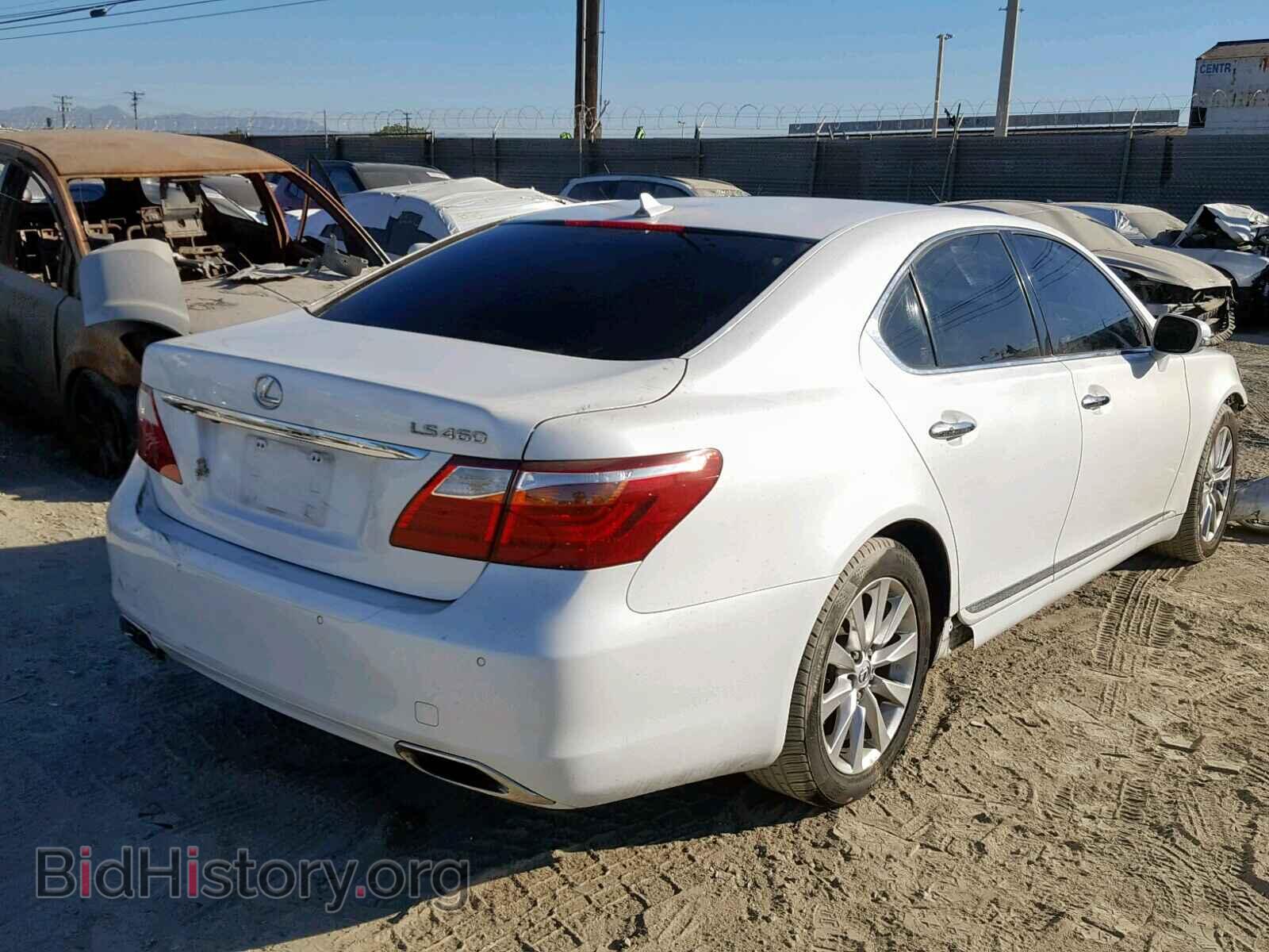 2011 LEXUS LS460 - VIN: JTHBL5EF6B5104748 - Photo 4