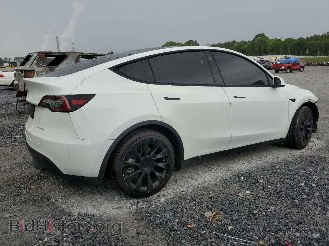 2022 TESLA MODEL Y - VIN: 7SAYGDEE8NF368061 - Фото 3