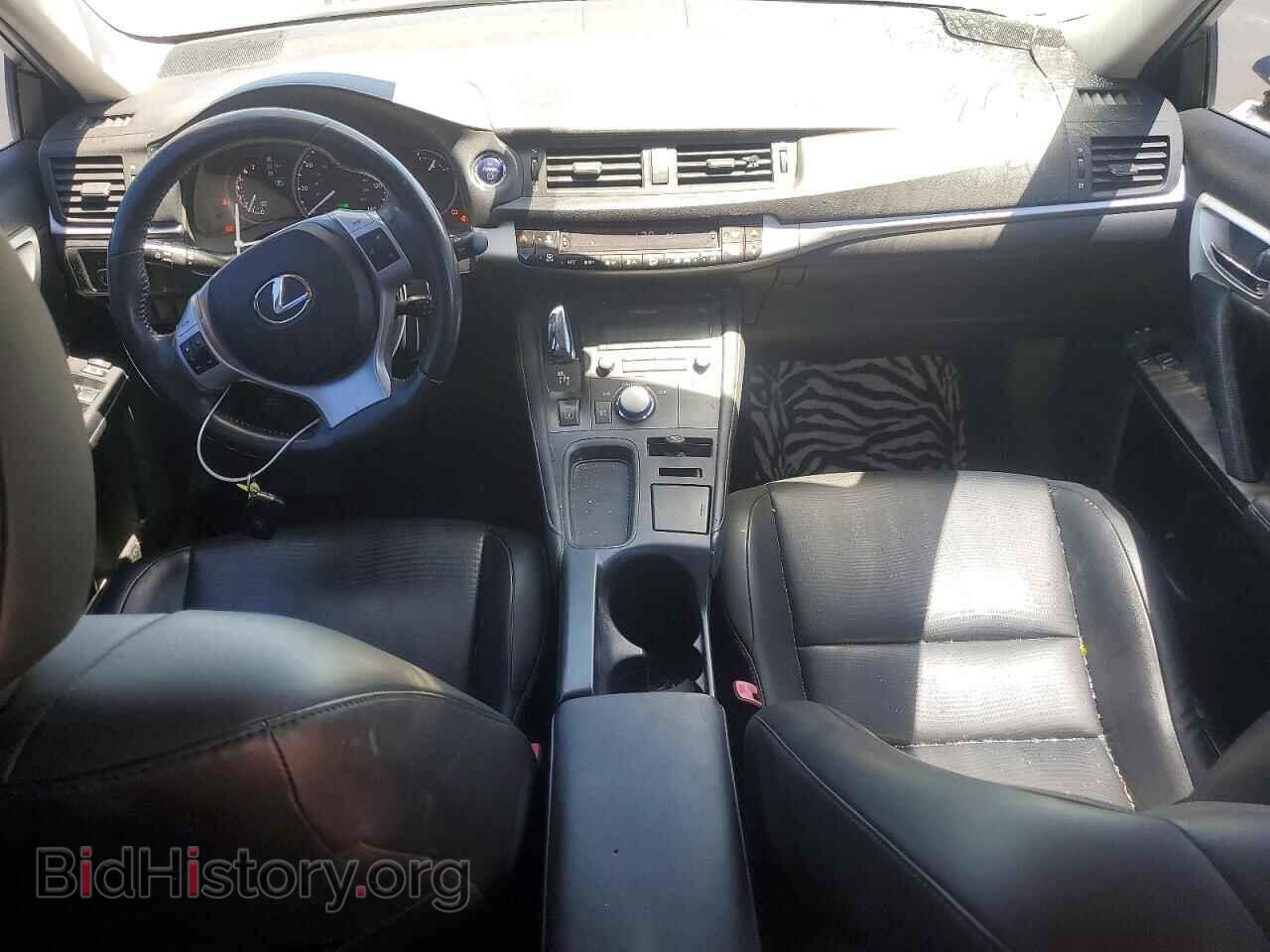 2011 LEXUS CT 200 - VIN: JTHKD5BH8B2039101 - Photo 8