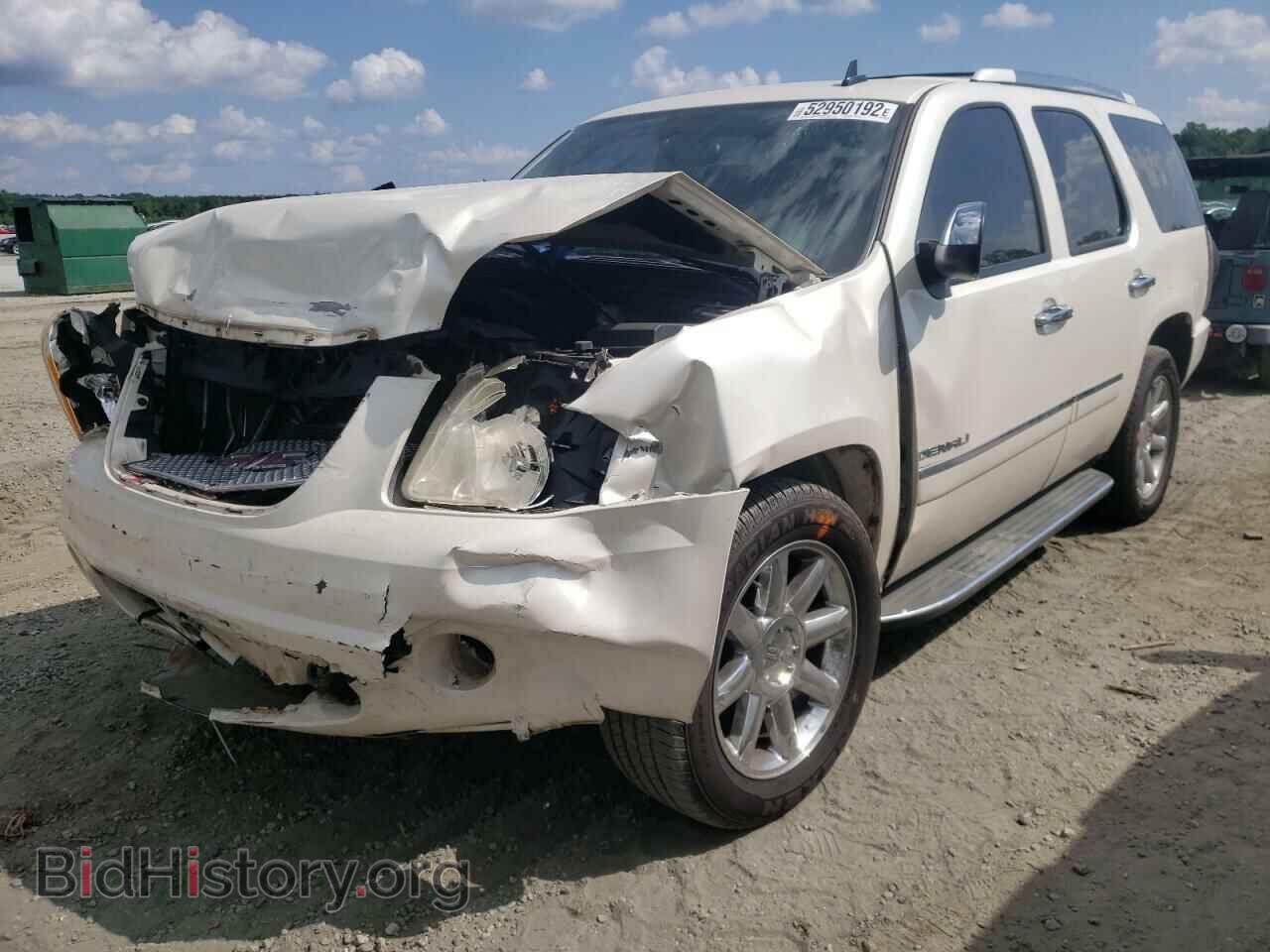 2011 GMC YUKON - VIN: 1GKS1EEF1BR188580 - Фото 2