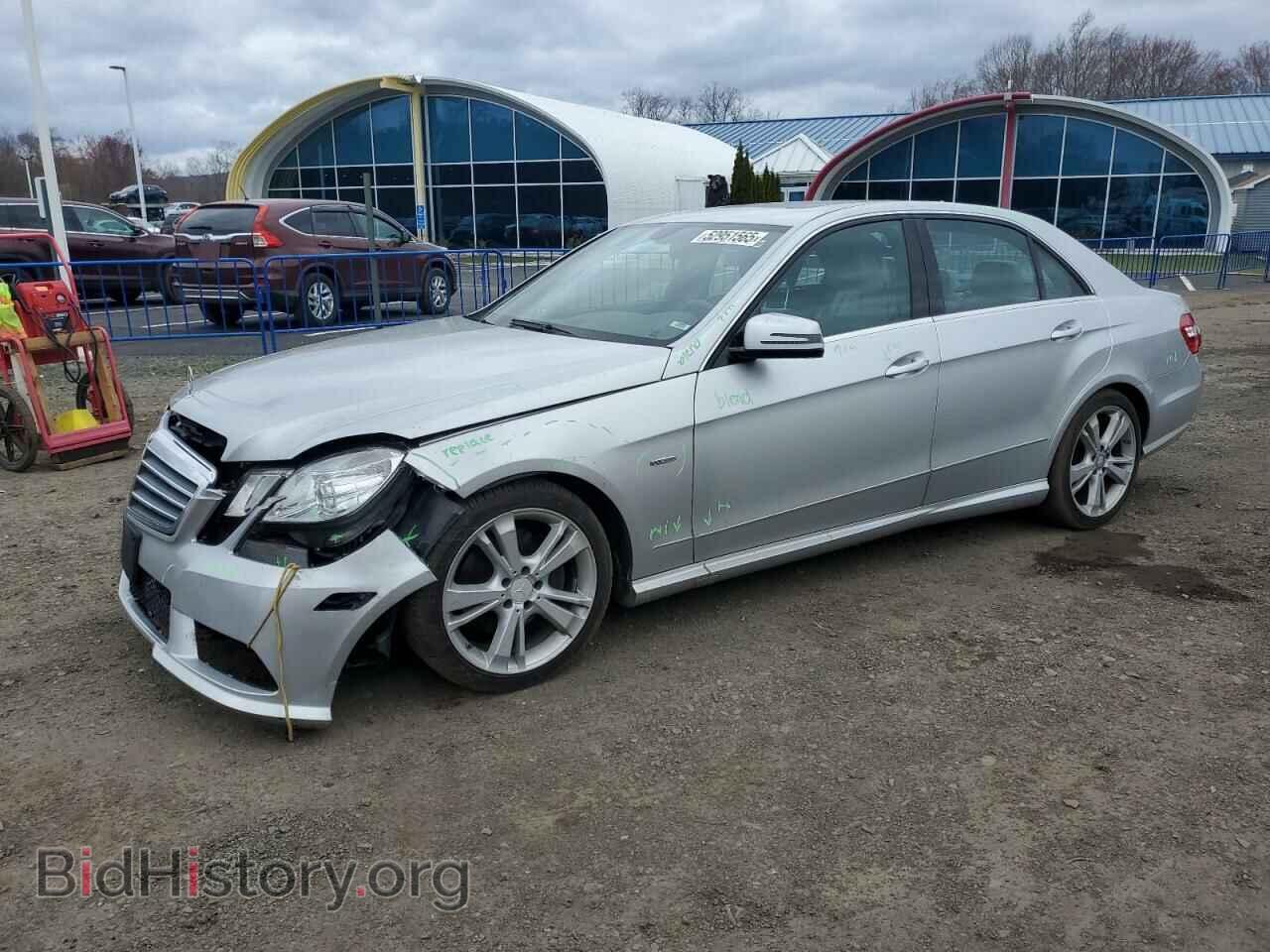 Photo WDDHF8JBXCA571709 - MERCEDES-BENZ E-CLASS 2012
