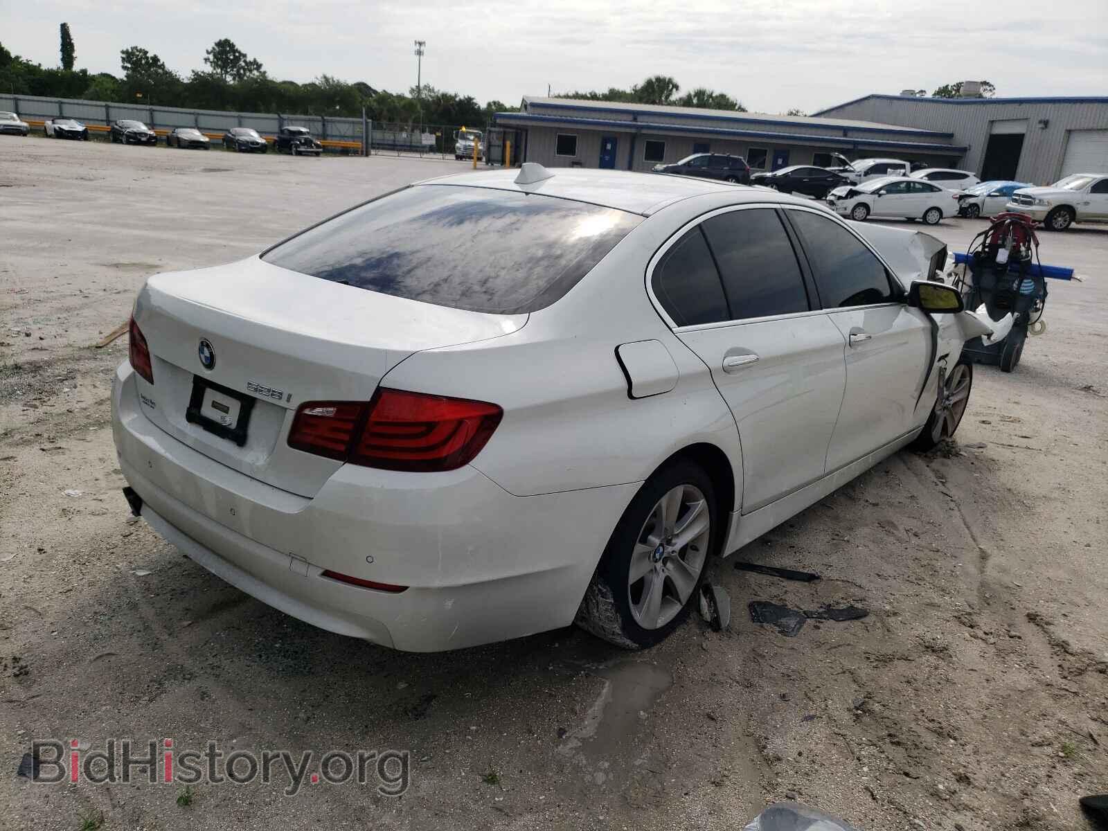 2012 BMW 5 SERIES - VIN: WBAXG5C56CDW92385 - Фото 4