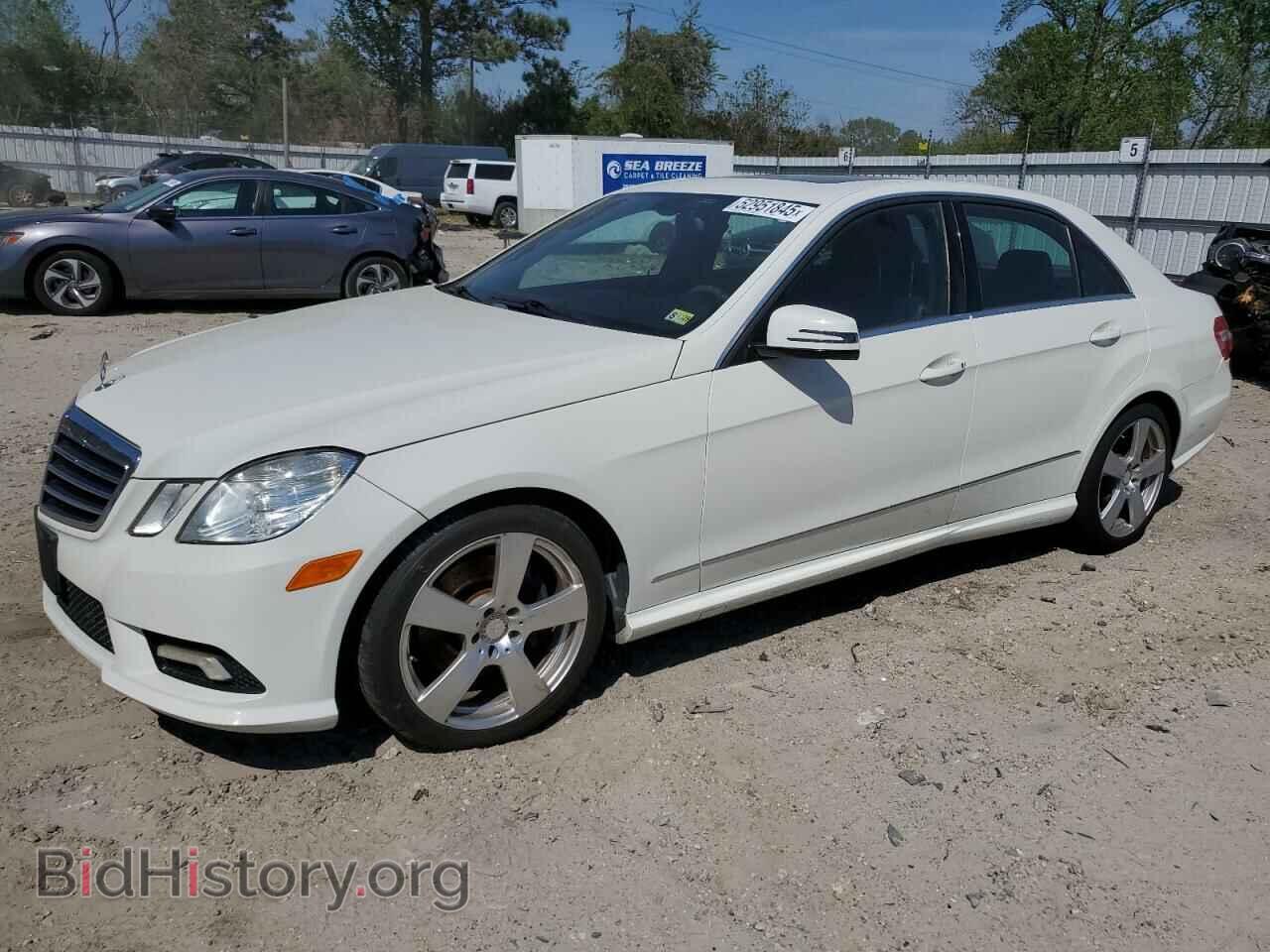 Photo WDDHF5GB2BA345085 - MERCEDES-BENZ E-CLASS 2011