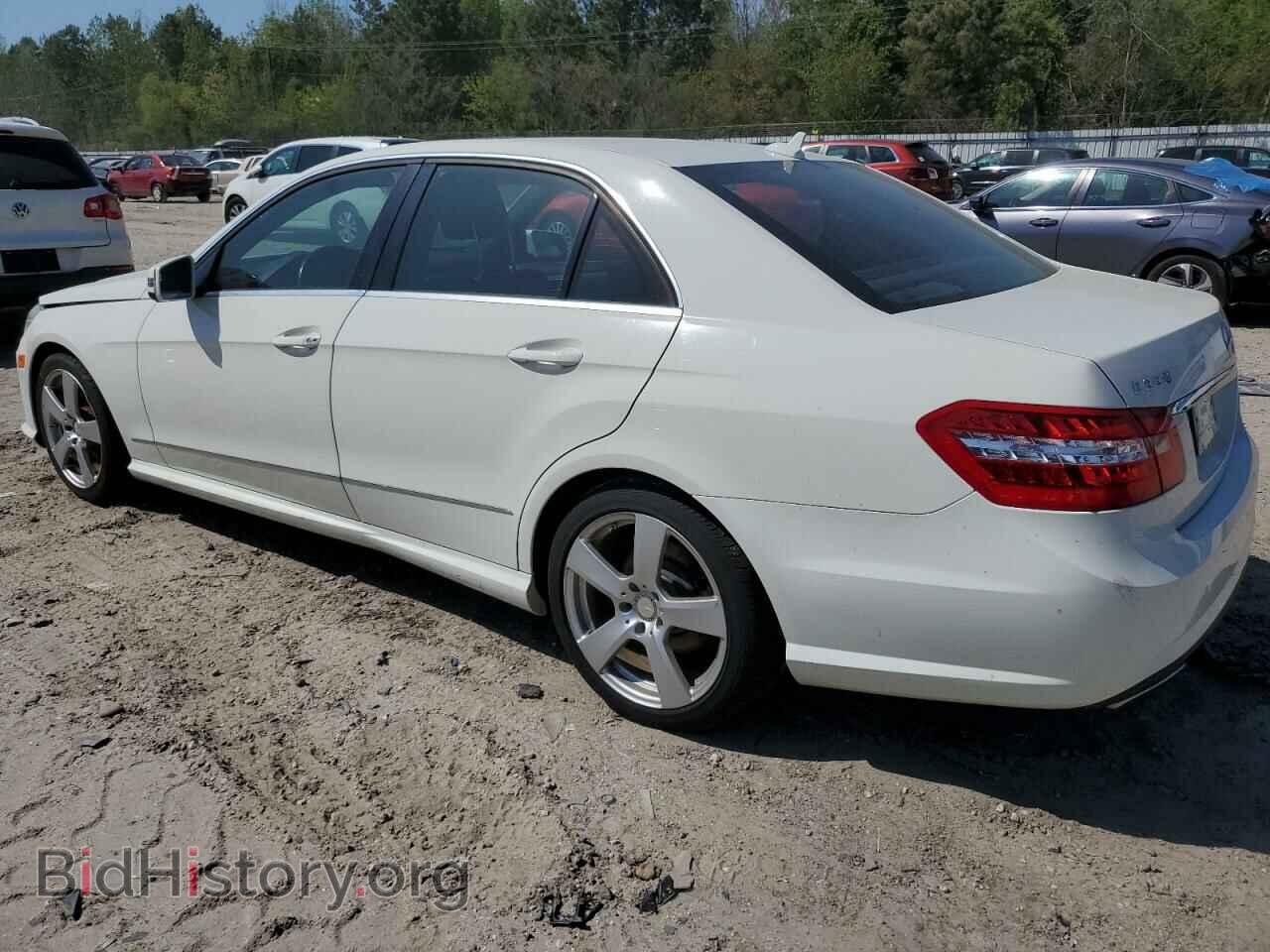 2011 MERCEDES-BENZ E-CLASS - VIN: WDDHF5GB2BA345085 - Фото 2