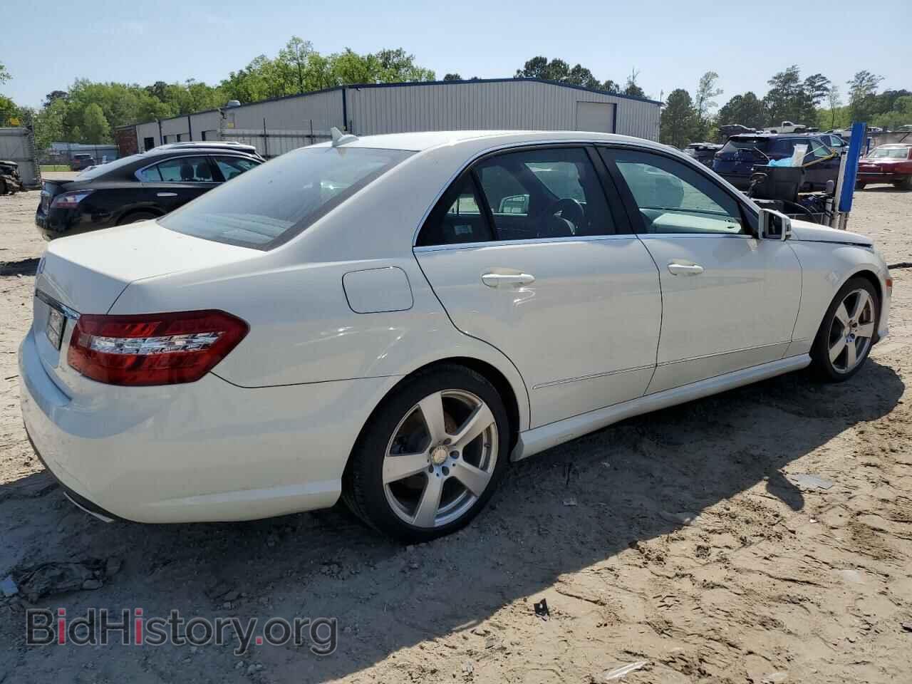 2011 MERCEDES-BENZ E-CLASS - VIN: WDDHF5GB2BA345085 - Фото 3
