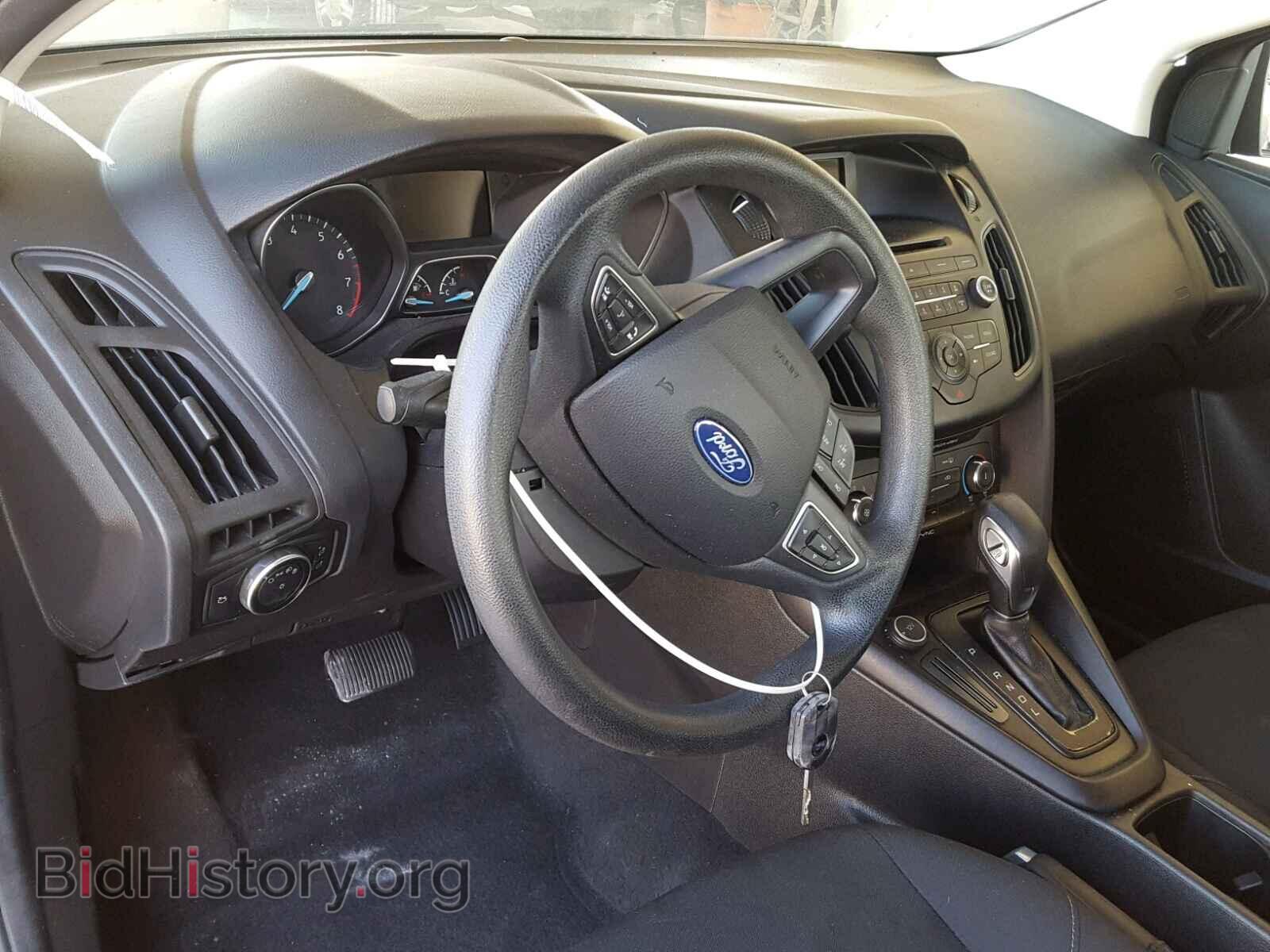 2017 FORD FOCUS - VIN: 1FADP3F25HL216160 - Фото 9