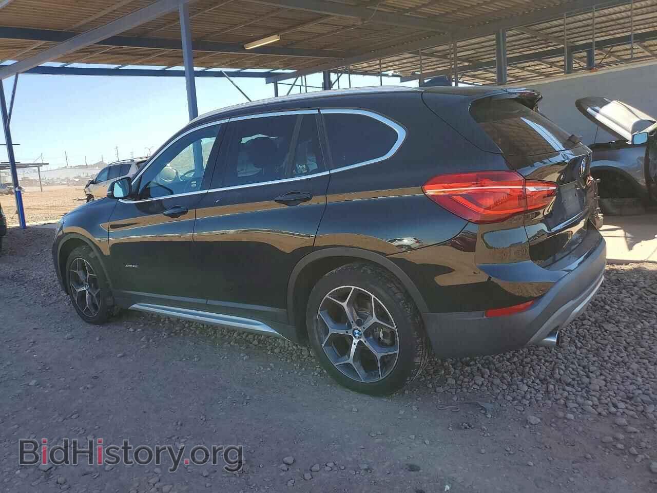 2016 BMW X1 - VIN: WBXHT3C39GP882128 - Фото 2