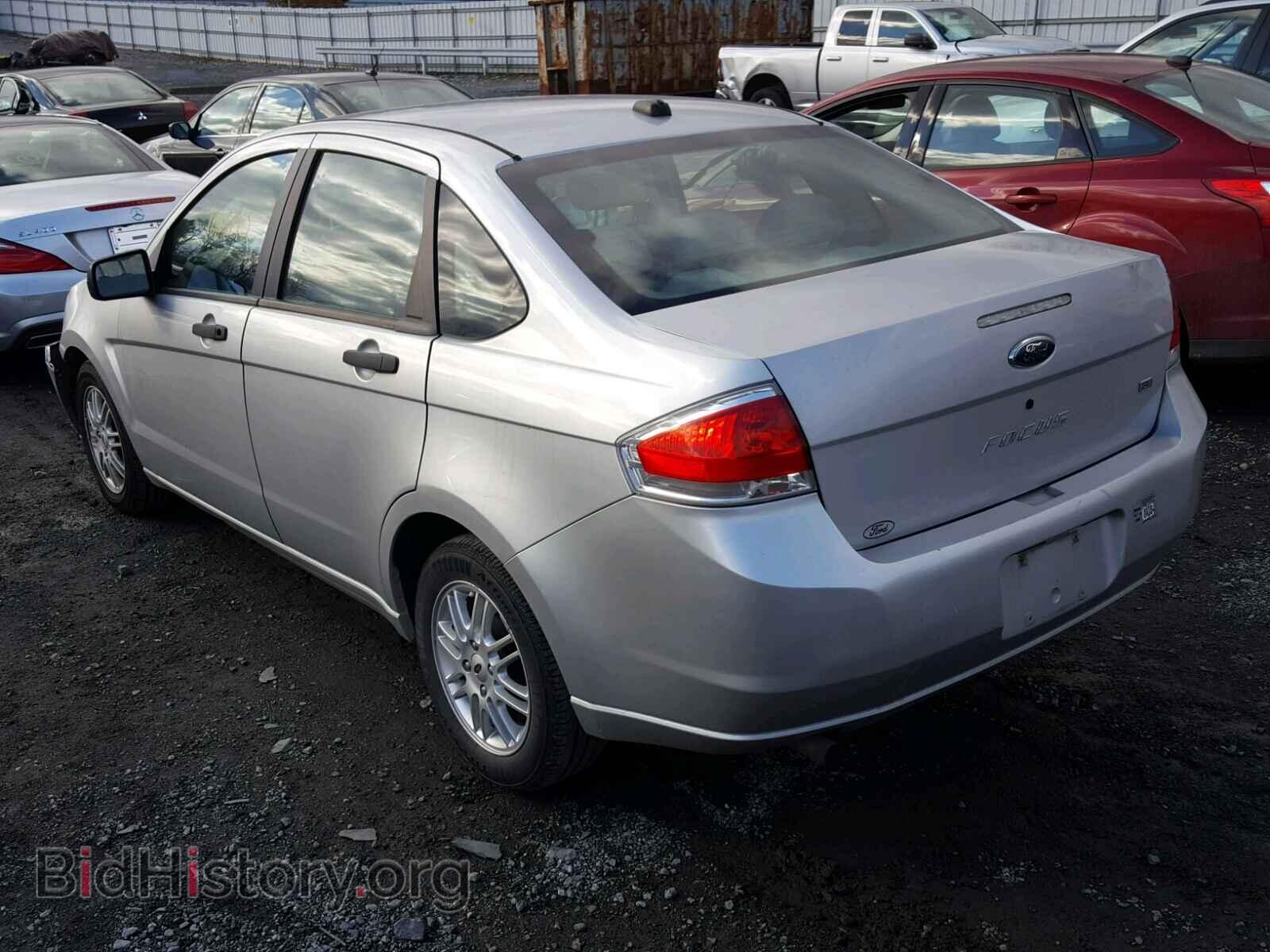 2009 FORD FOCUS - VIN: 1FAHP35N29W246018 - Фото 3