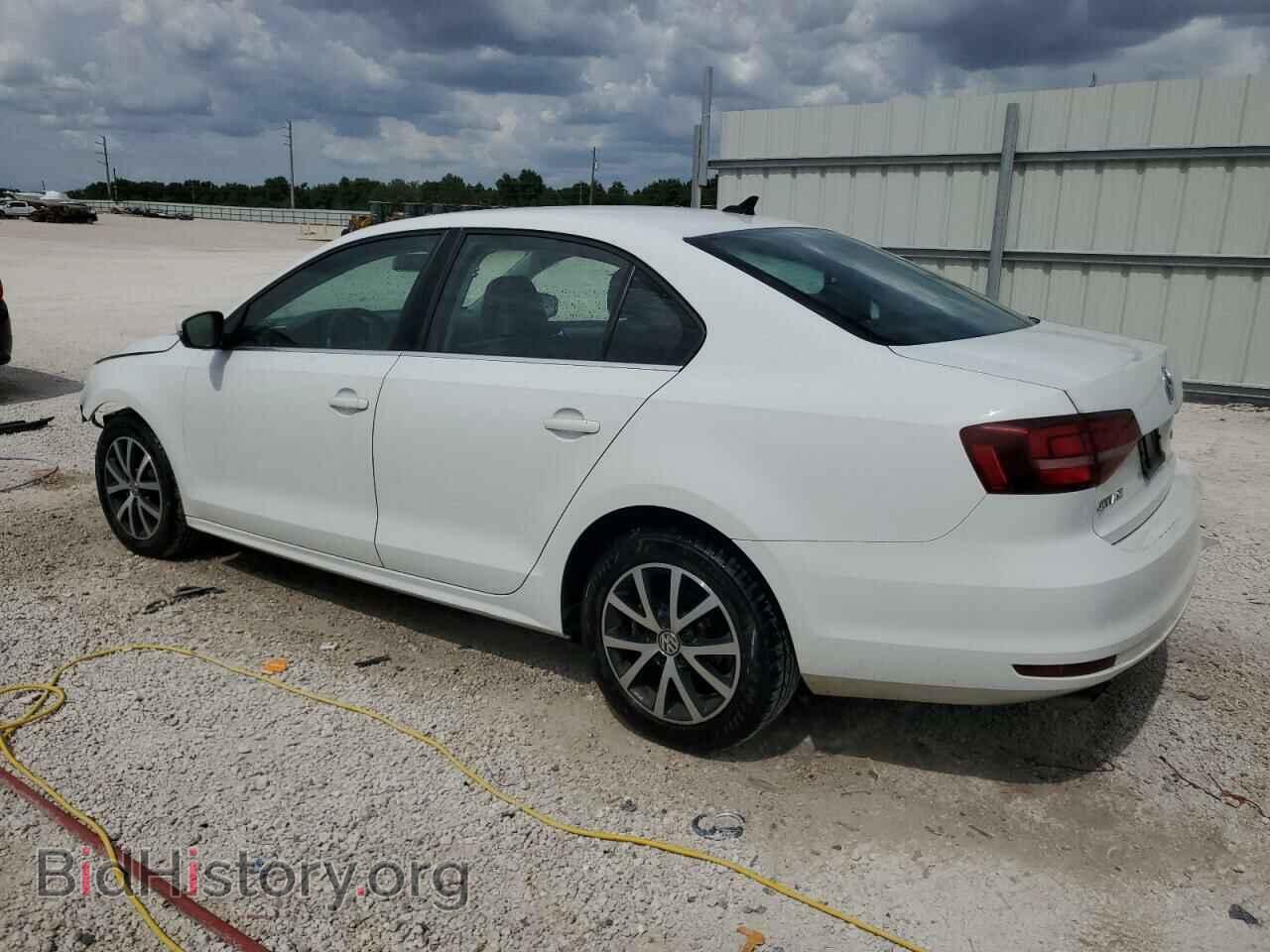 2017 VOLKSWAGEN JETTA - VIN: 3VWDB7AJ2HM397017 - Фото 2