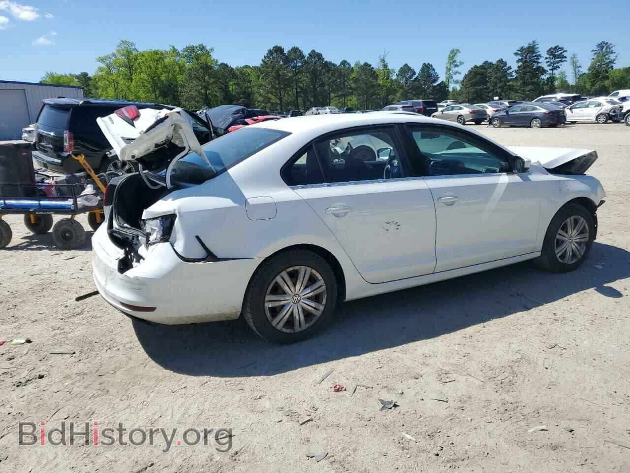 2017 VOLKSWAGEN JETTA - VIN: 3VW2B7AJ8HM235500 - Фото 3