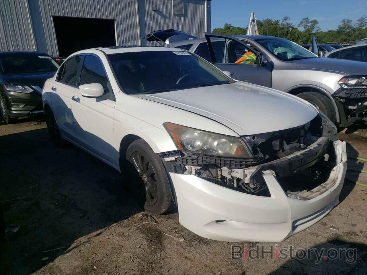 Photo 1HGCP3F85CA026679 - HONDA ACCORD 2012