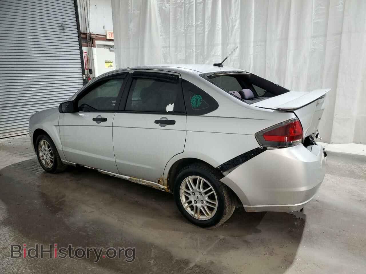 2011 FORD FOCUS - VIN: 1FAHP3FN1BW204041 - Фото 2