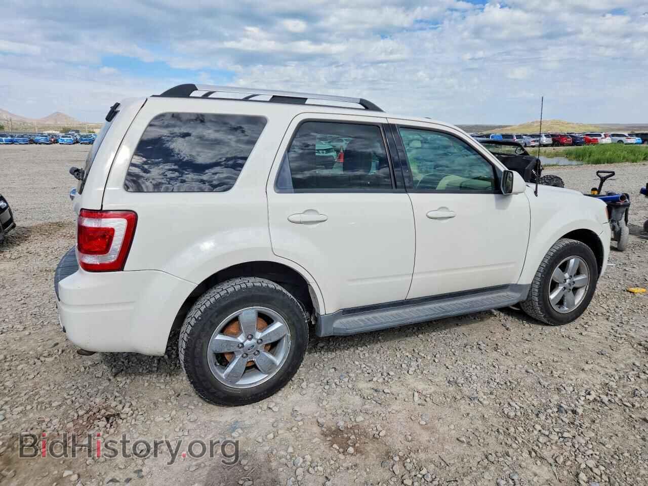 2011 FORD ESCAPE - VIN: 1FMCU9EG1BKB52982 - Фото 3