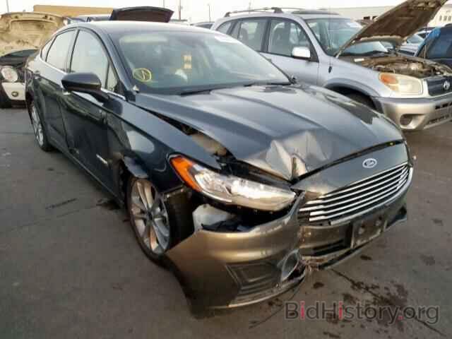 Photo 3FA6P0LU7KR242989 - FORD FUSION SE 2019