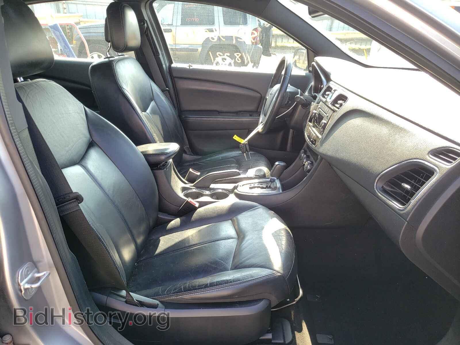 2013 CHRYSLER 200 - VIN: 1C3CCBCGXDN608047 - Фото 5