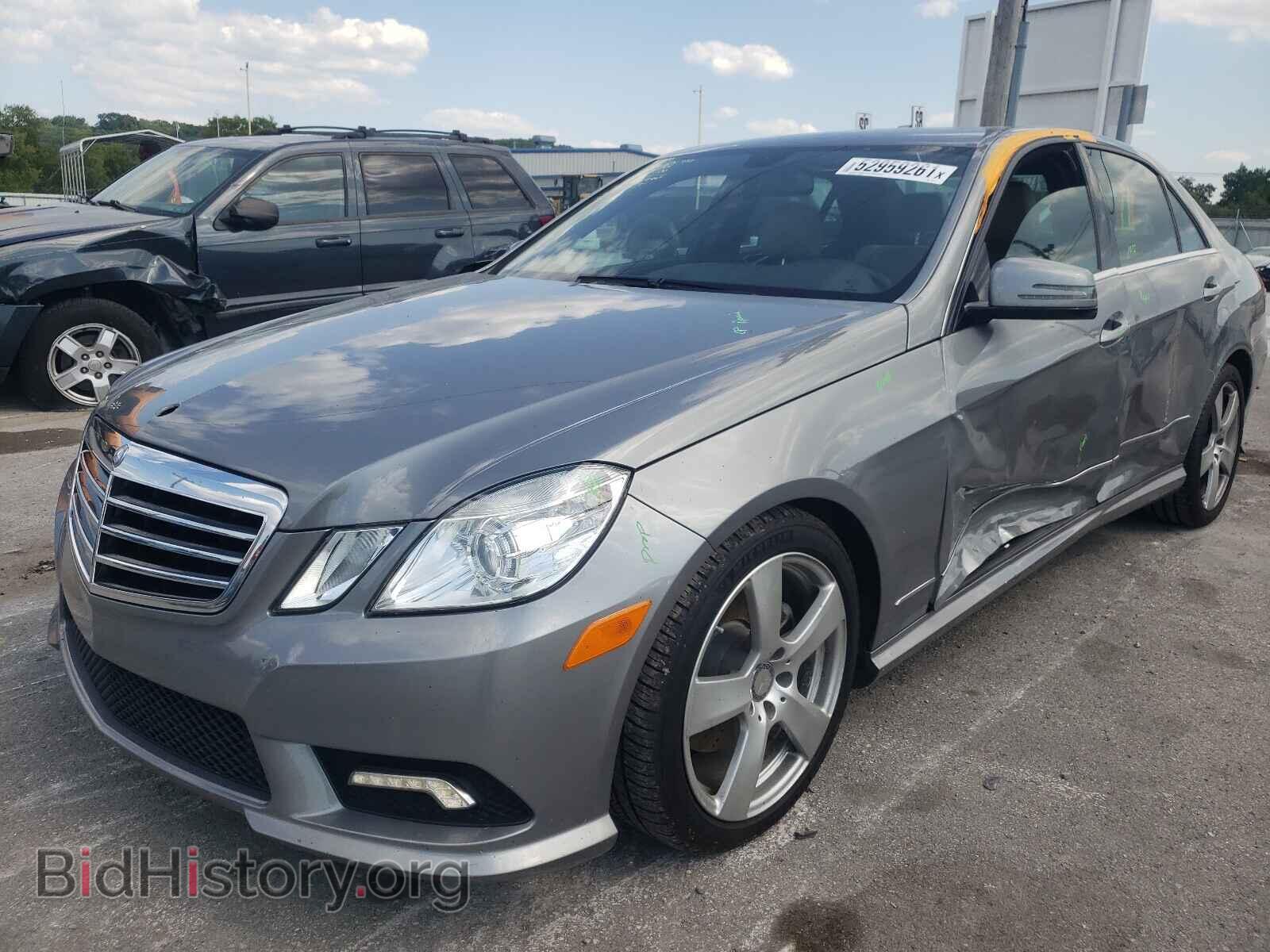 2011 MERCEDES-BENZ E-CLASS - VIN: WDDHF5GB3BA356113 - Фото 2