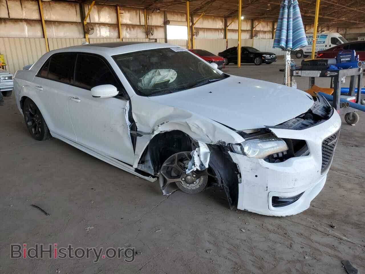 2017 CHRYSLER 300 - VIN: 2C3CCABG8HH630977 - Фото 4