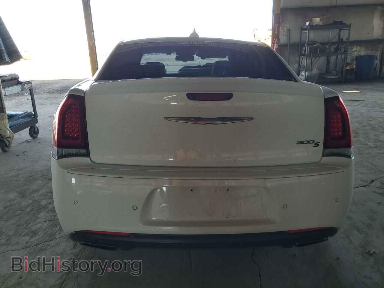 2017 CHRYSLER 300 - VIN: 2C3CCABG8HH630977 - Фото 6