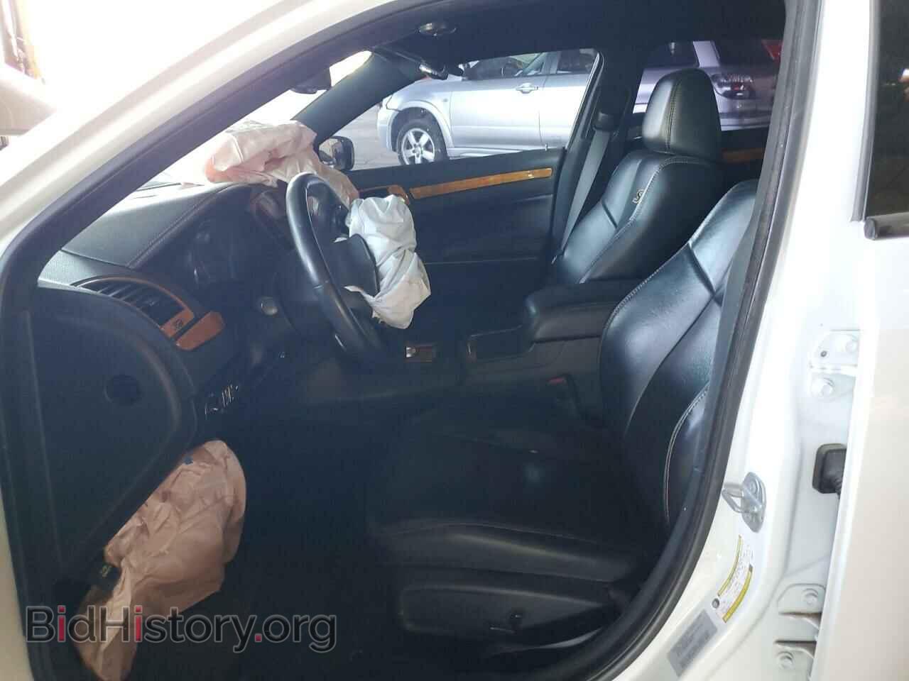 2017 CHRYSLER 300 - VIN: 2C3CCABG8HH630977 - Фото 7