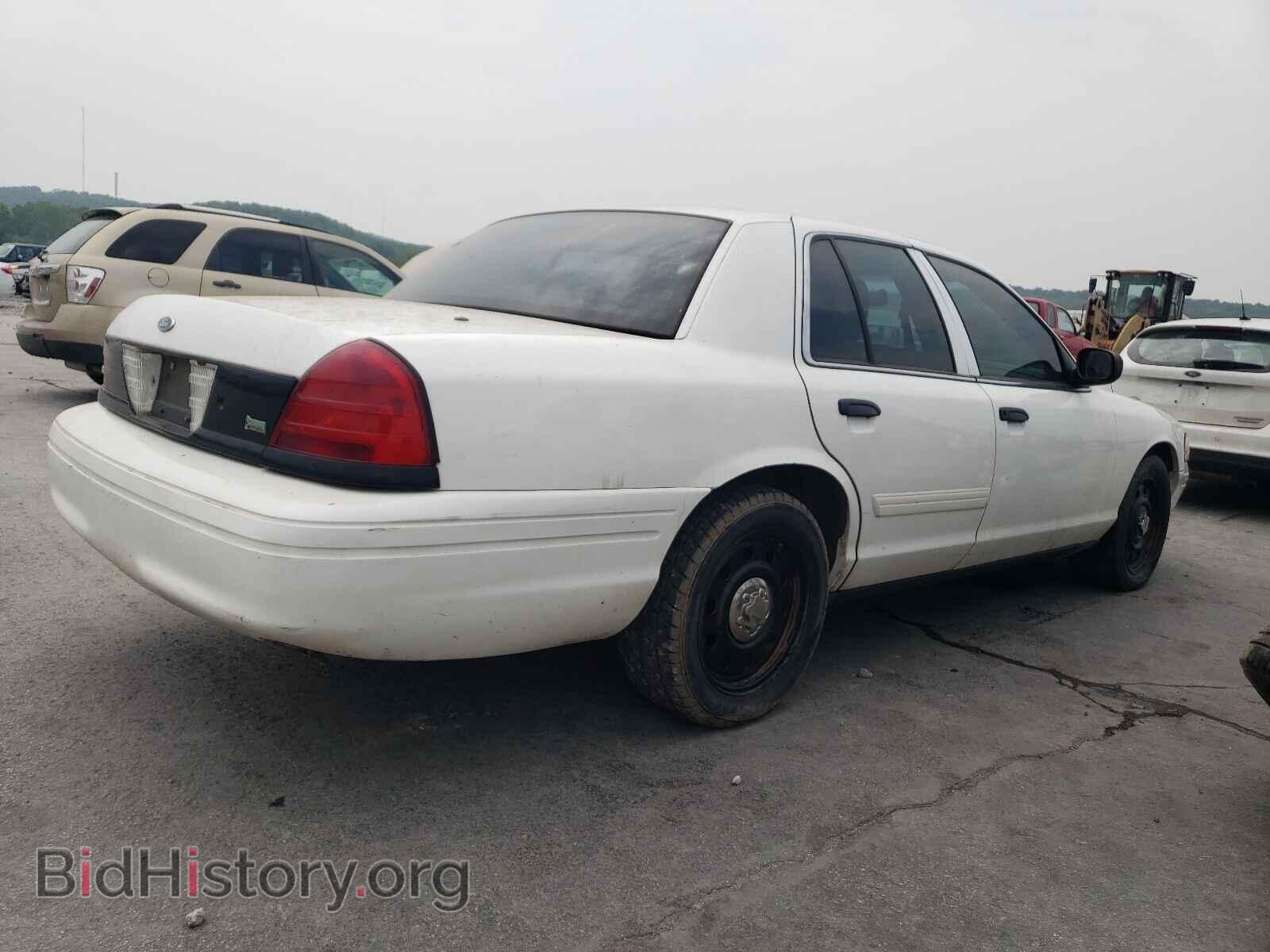 2011 FORD CROWN VIC - VIN: 2FABP7BV2BX158064 - Фото 4