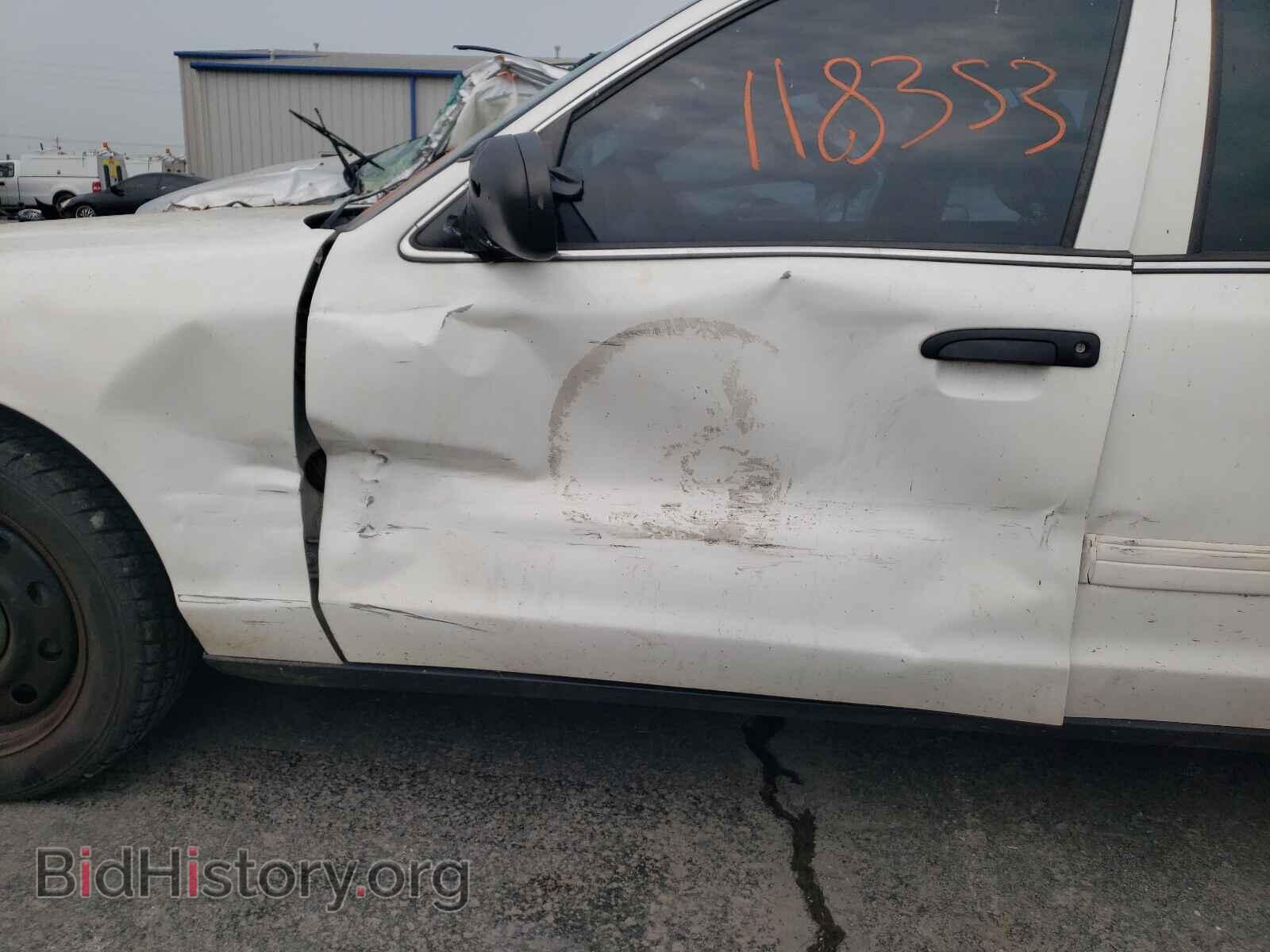 2011 FORD CROWN VIC - VIN: 2FABP7BV2BX158064 - Фото 9