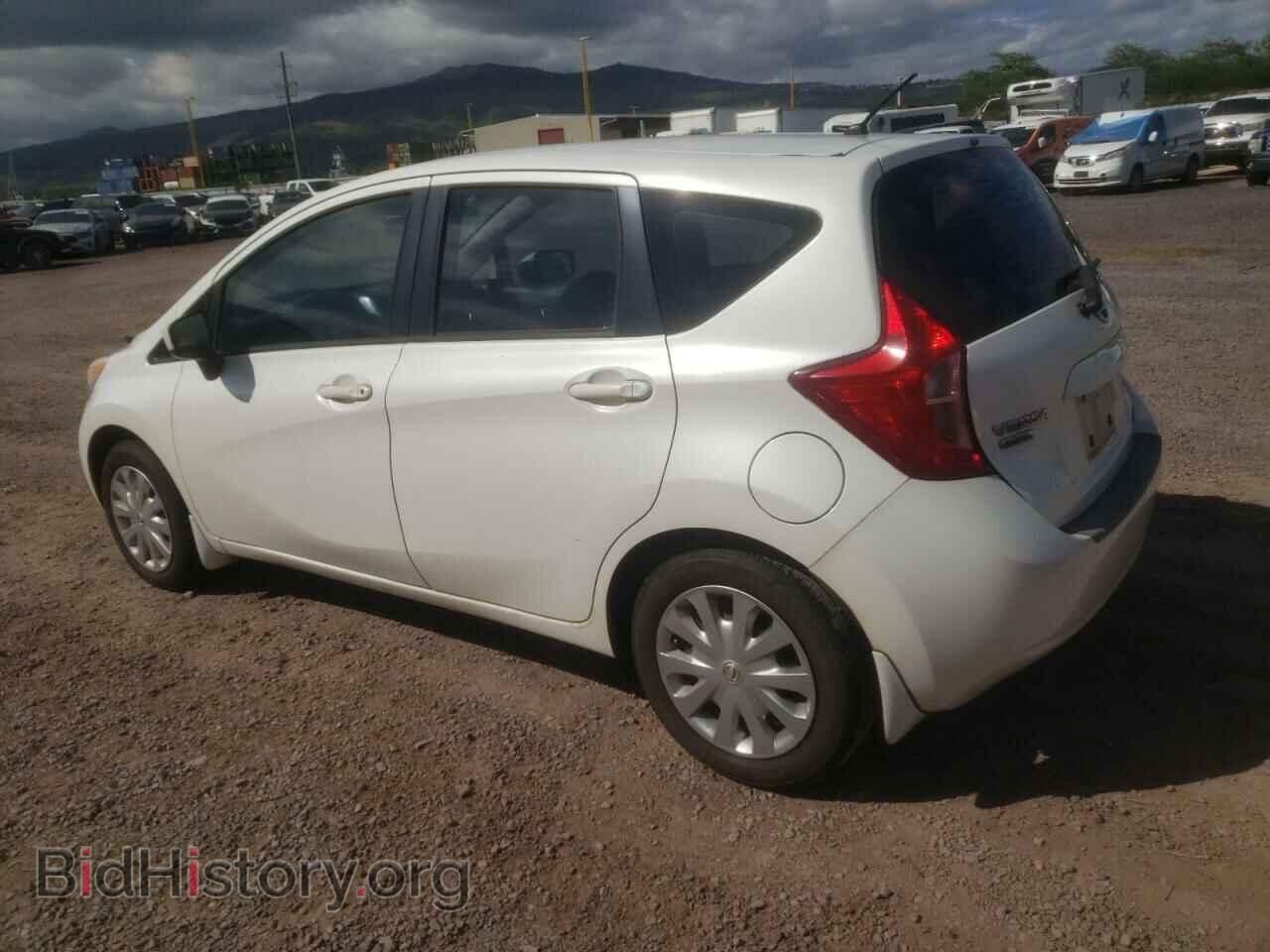 2015 NISSAN VERSA - VIN: 3N1CE2CP8FL447533 - Фото 2