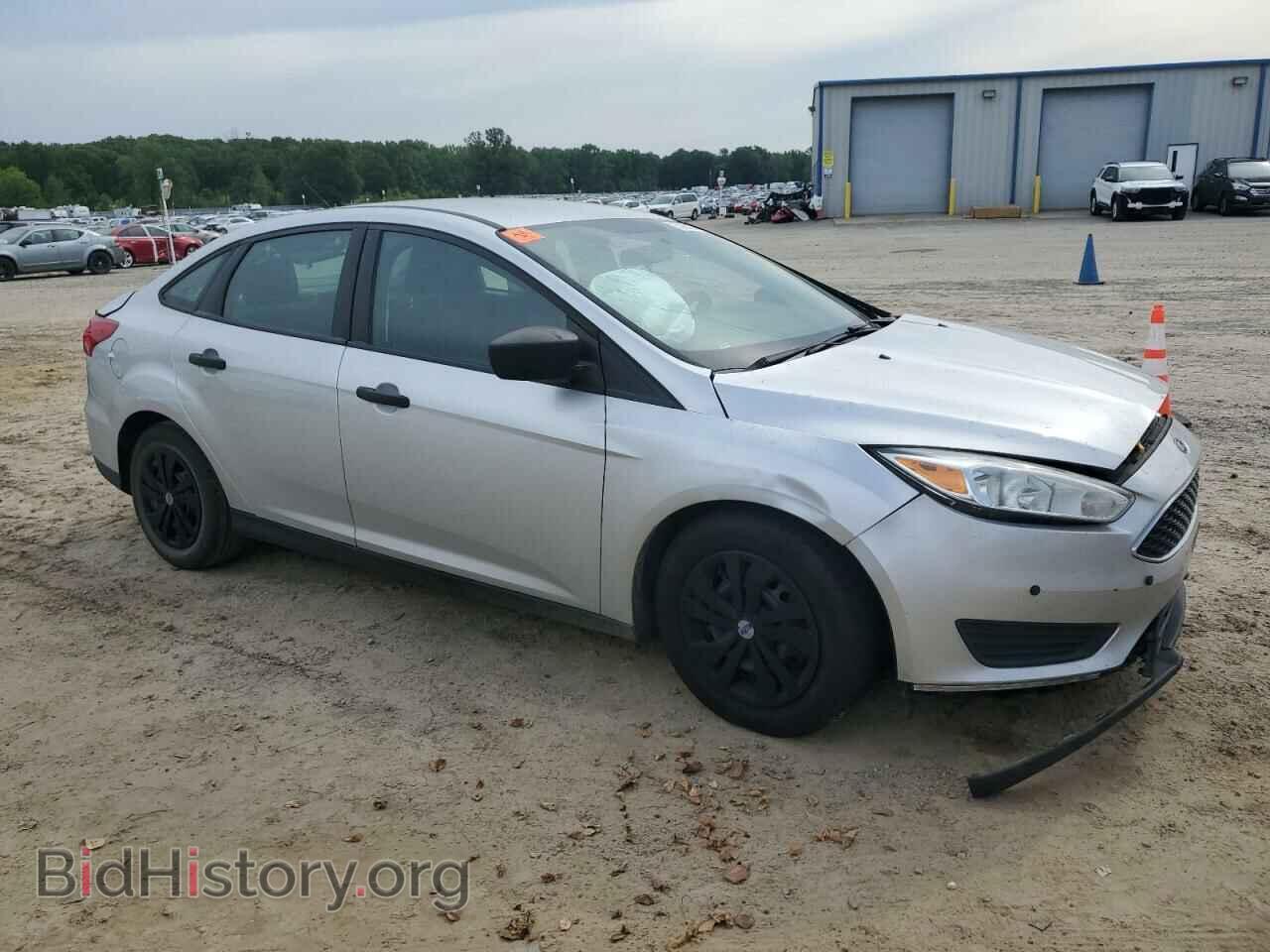 2017 FORD FOCUS - VIN: 1FADP3E24HL205880 - Photo 4