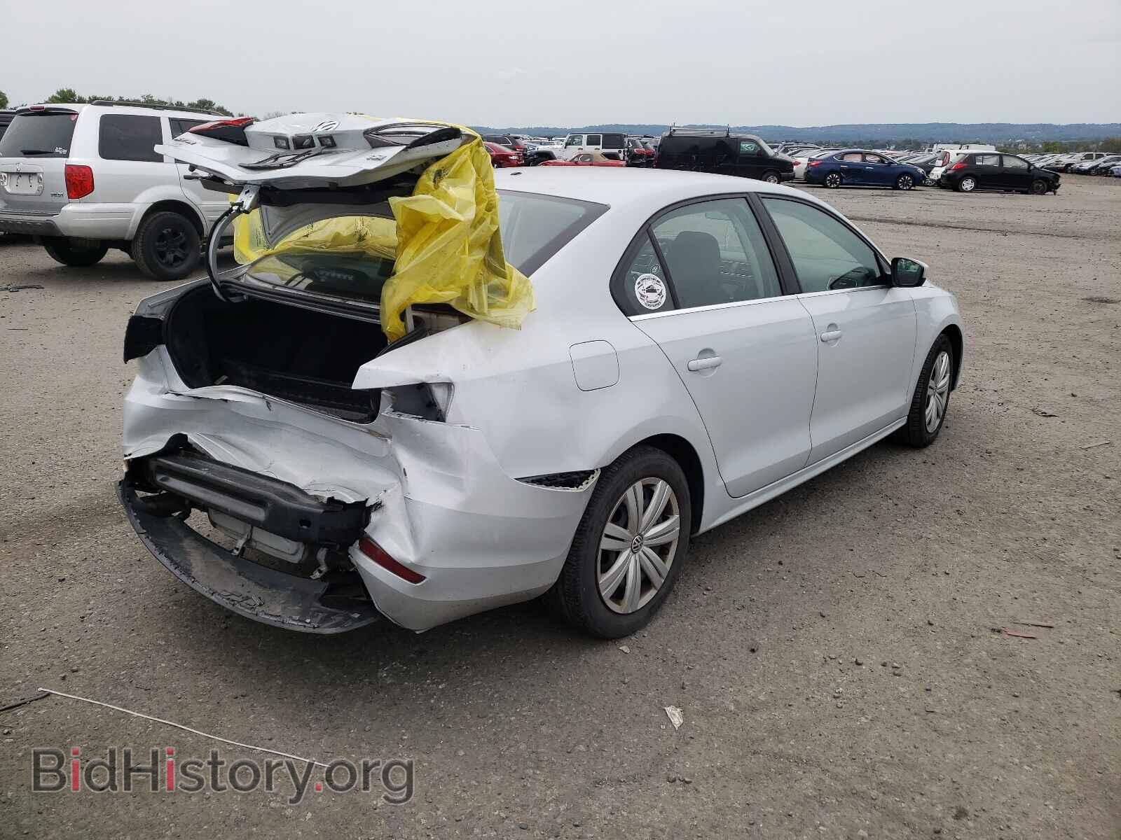 2017 VOLKSWAGEN JETTA - VIN: 3VW2B7AJXHM363883 - Фото 4