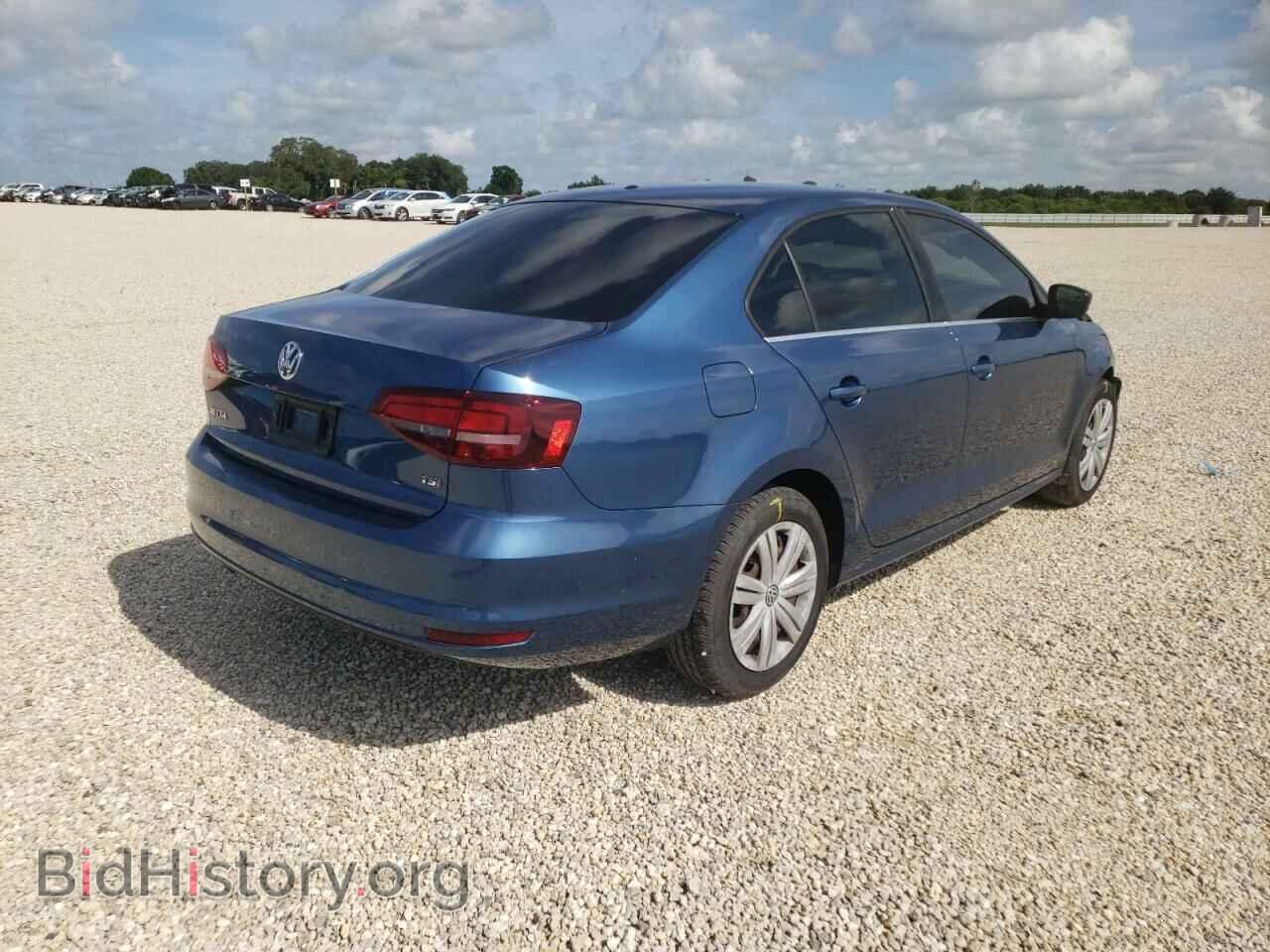 2017 VOLKSWAGEN JETTA - VIN: 3VW2B7AJ3HM404595 - Фото 4