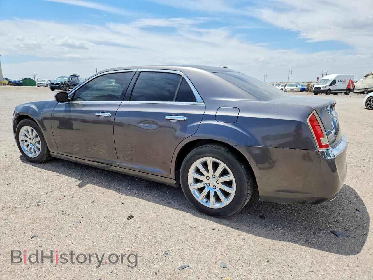 2014 CHRYSLER 300 - VIN: 2C3CCAET3EH105040 - Photo 2