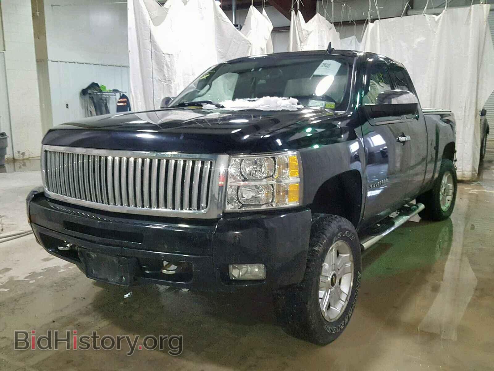 2011 CHEVROLET SILVERADO - VIN: 1GCRKSE38BZ241738 - Фото 2