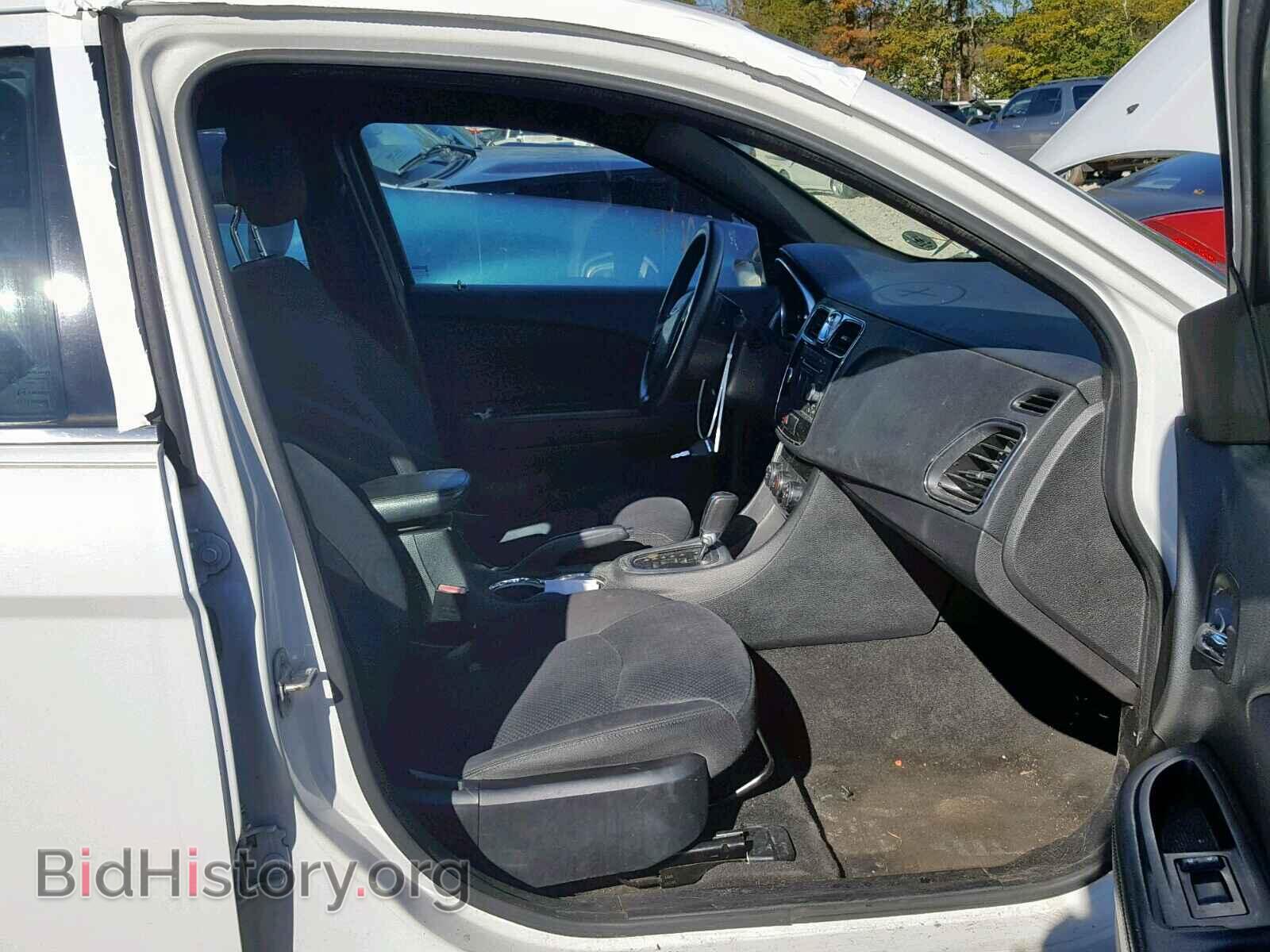 2014 CHRYSLER 200 - VIN: 1C3CCBAB4EN209191 - Фото 5