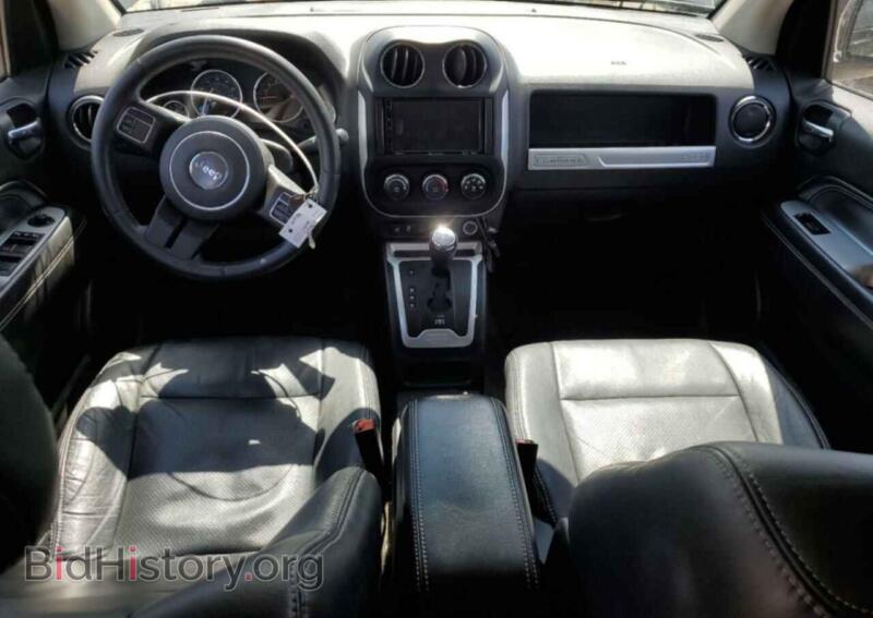 2014 Jeep COMPASS (VIN 1C4NJCEA9ED887054) — photo 8 of 13