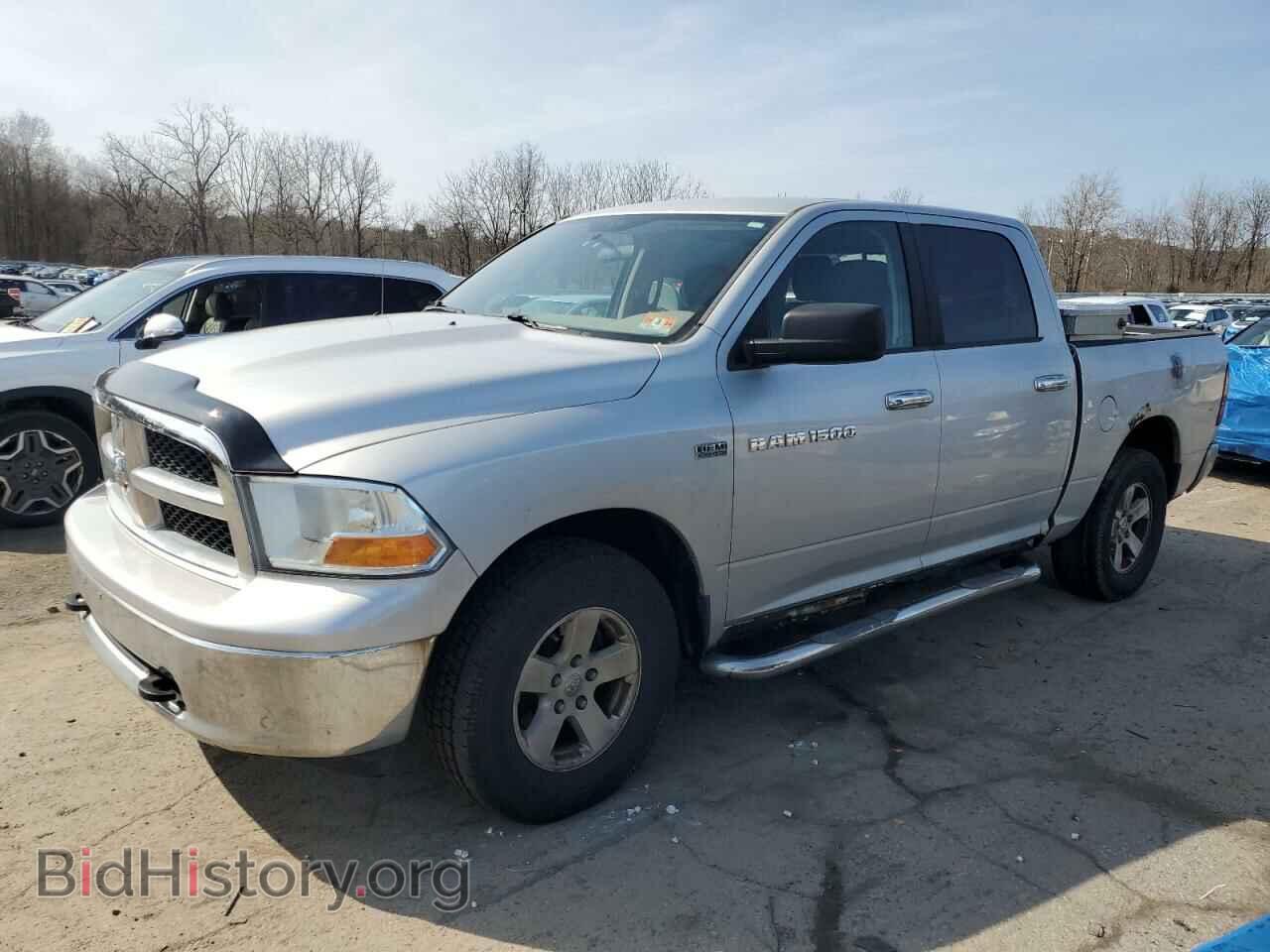 Photo 1D7RV1CT2BS697933 - DODGE All Models 2011
