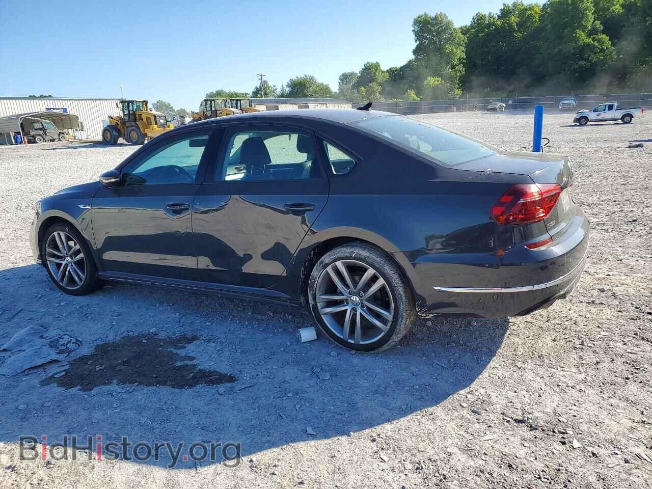 2018 VOLKSWAGEN PASSAT - VIN: 1VWAA7A32JC008049 - Фото 2