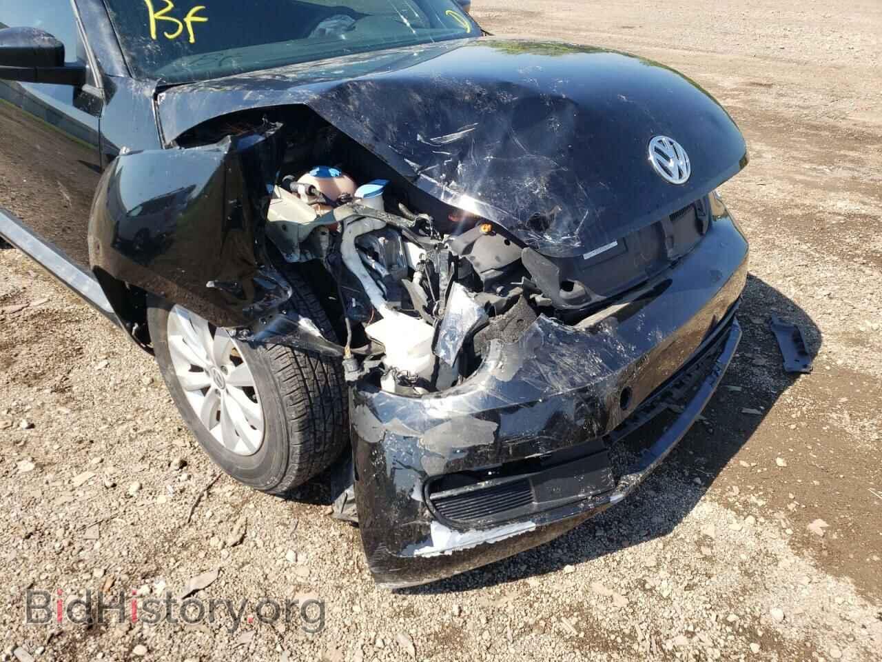 2013 VOLKSWAGEN BEETLE - VIN: 3VWFP7AT5DM669484 - Фото 9
