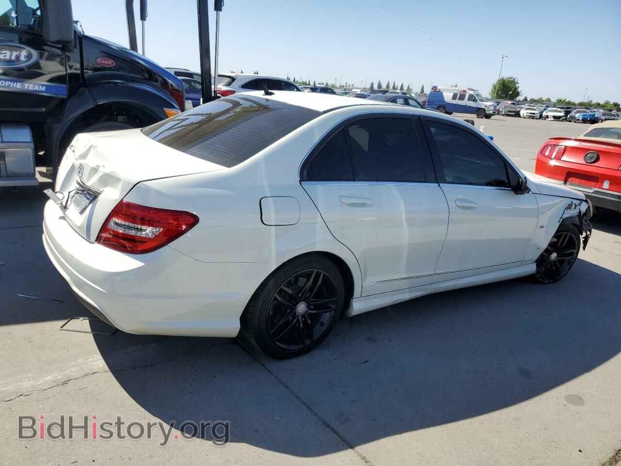 2012 MERCEDES-BENZ C-CLASS - VIN: WDDGF4HB2CR235015 - Фото 3