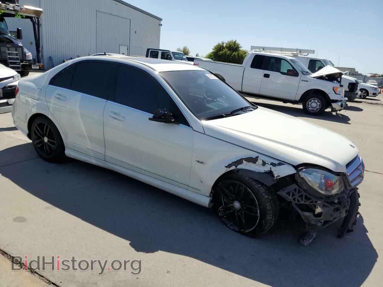2012 MERCEDES-BENZ C-CLASS - VIN: WDDGF4HB2CR235015 - Фото 4
