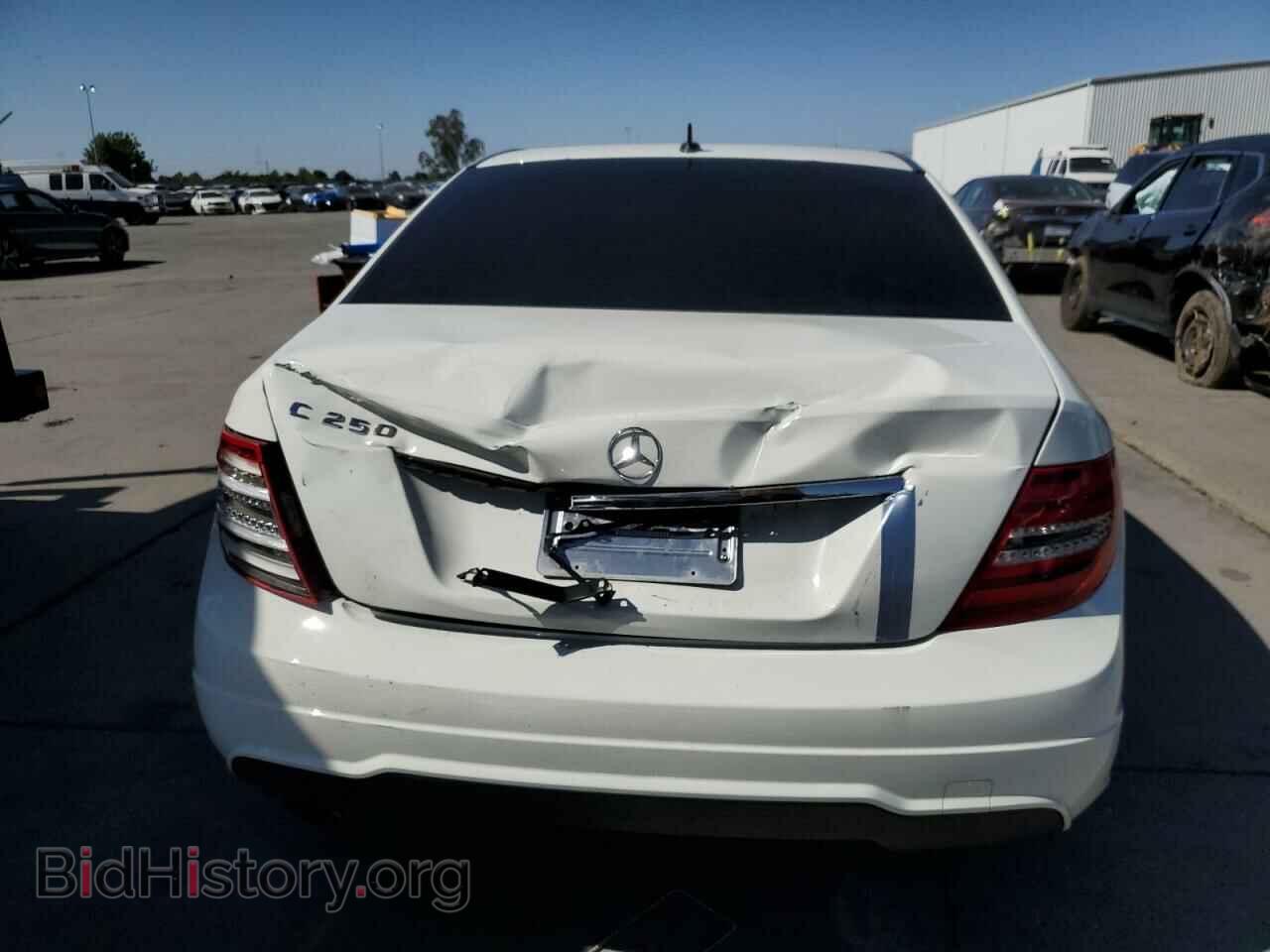2012 MERCEDES-BENZ C-CLASS - VIN: WDDGF4HB2CR235015 - Фото 6