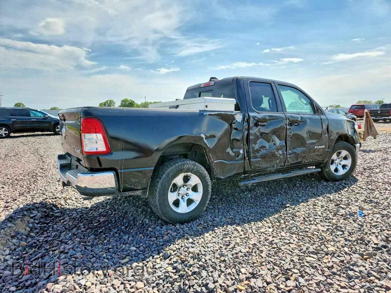 2021 RAM 1500 - VIN: 1C6SRFBTXMN700696 - Photo 3