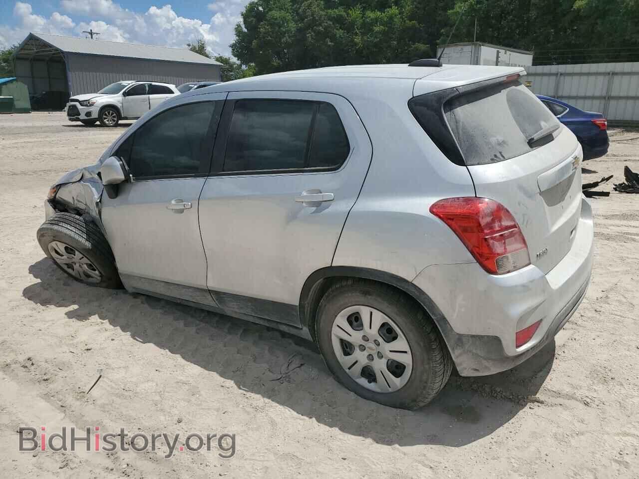 2017 CHEVROLET TRAX - VIN: KL7CJKSB0HB058420 - Фото 2