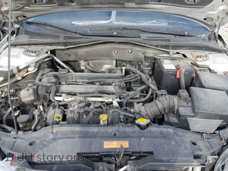 2005 Mazda 6 (VIN 1YVFP80C855M02318) — photo 7 of 10