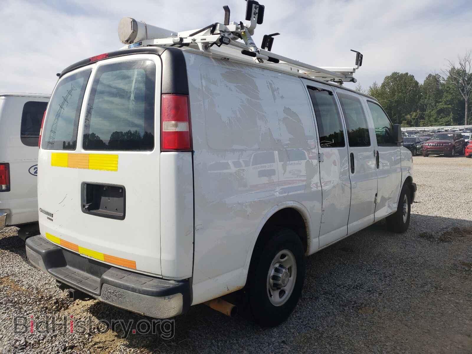 2014 CHEVROLET EXPRESS - VIN: 1GCWGFCA5E1160860 - Фото 4