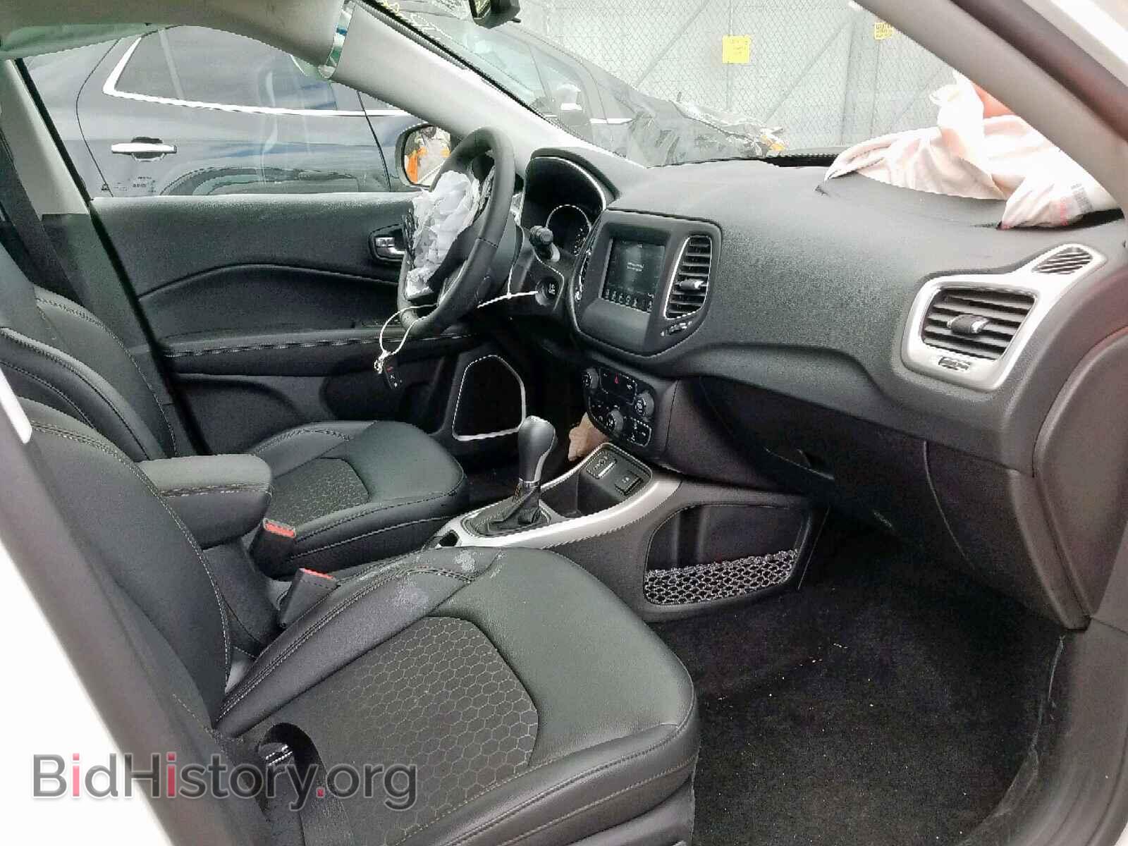 2019 JEEP COMPASS LA - VIN: 3C4NJCBB9KT832686 - Фото 5