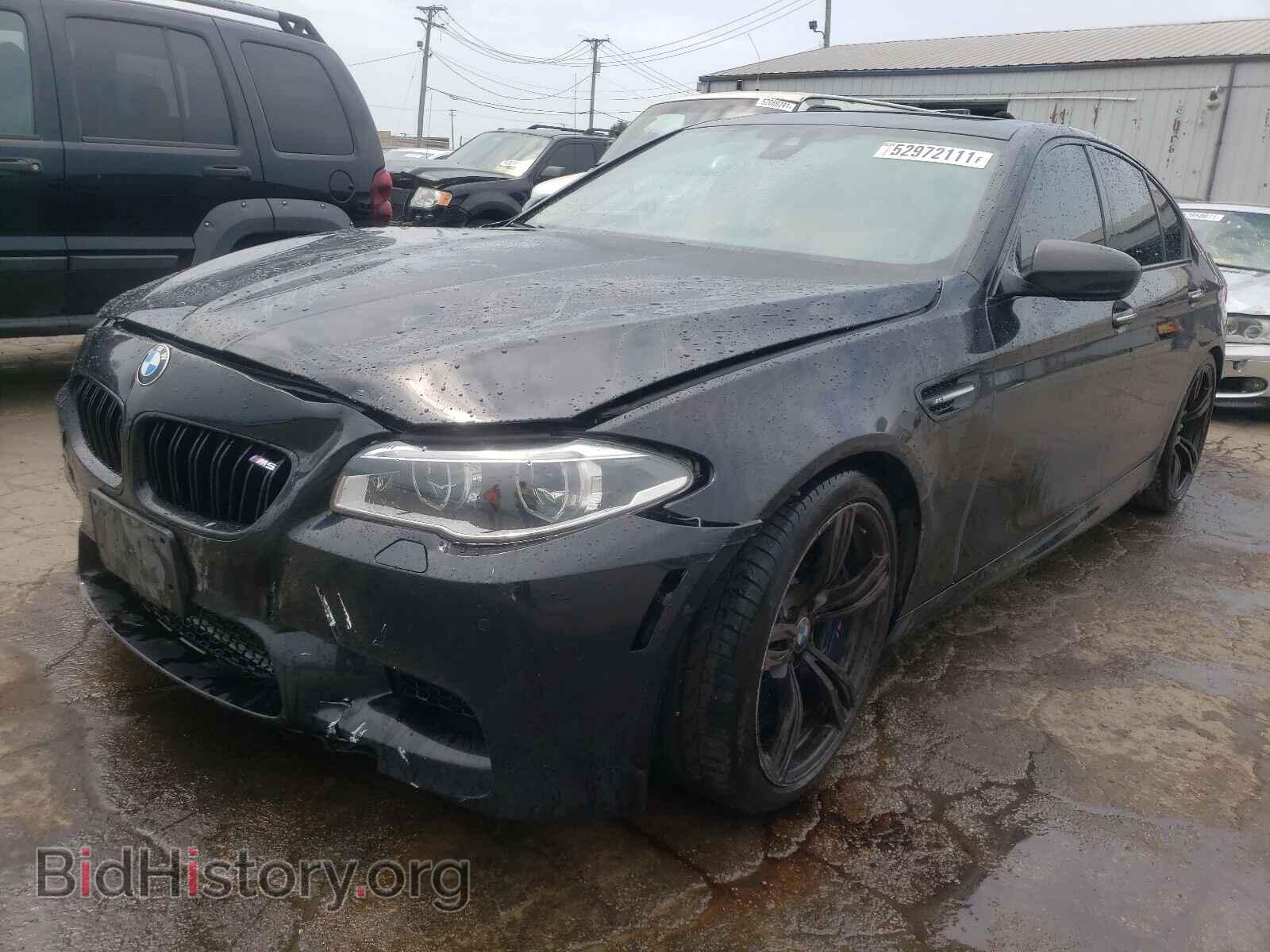 2016 BMW M5 - VIN: WBSFV9C52GG343183 - Фото 2